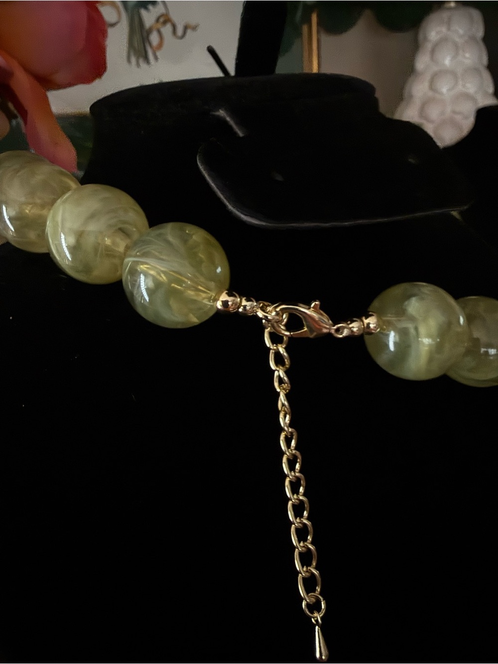 NEW Green Beaded Statement Necklace - Picture 3 of 4